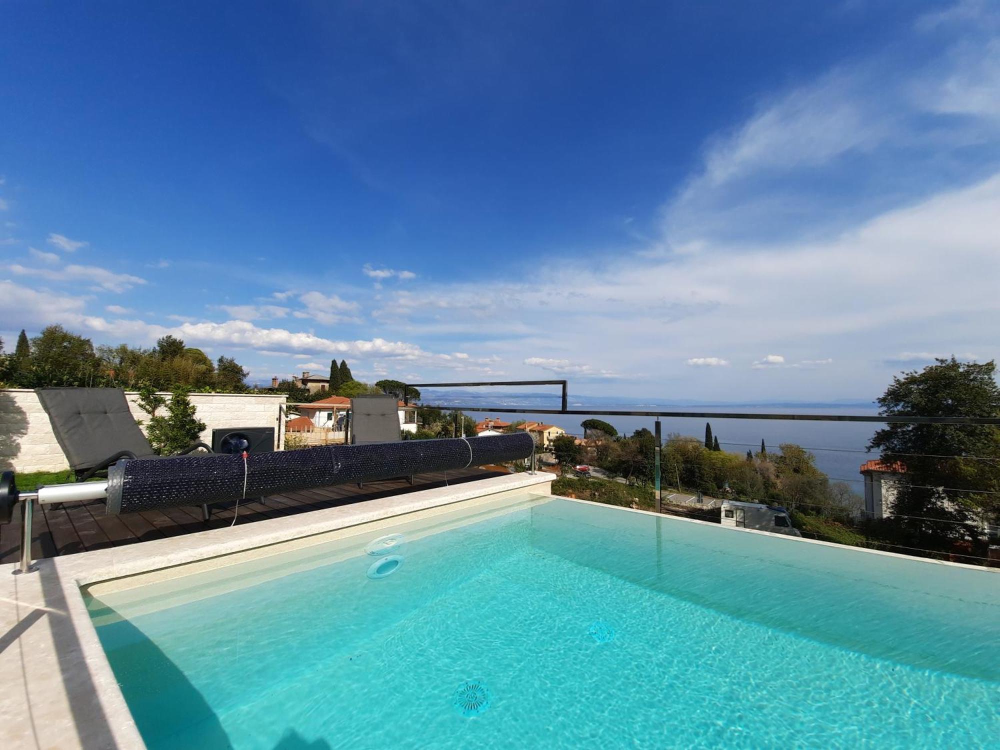 Apartment Pearl Of Kvarner Lovran Exterior photo