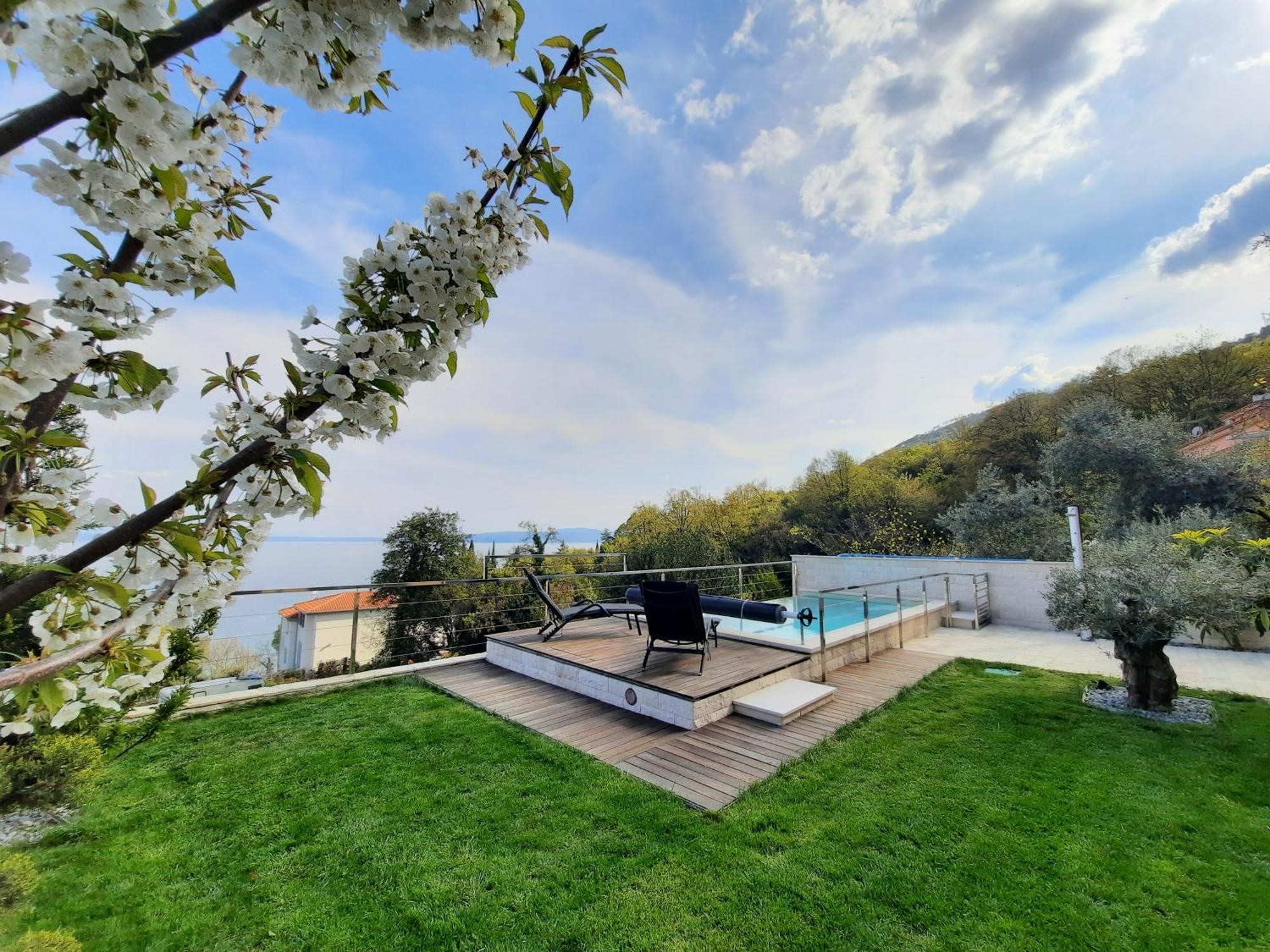 Apartment Pearl Of Kvarner Lovran Exterior photo