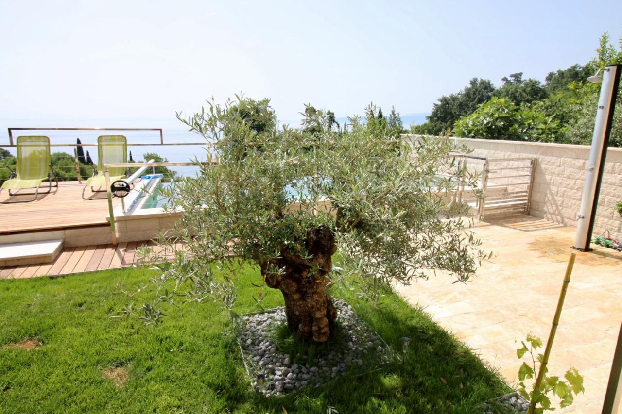 Apartment Pearl Of Kvarner Lovran Exterior photo